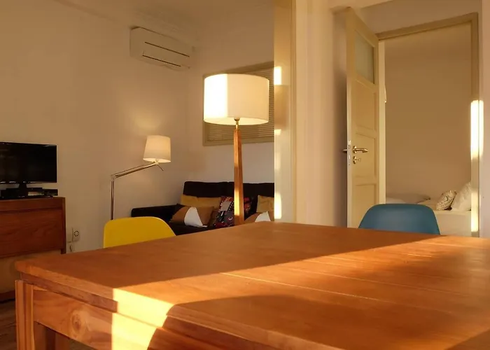 2 Bedroom With Garden And Pantheon Views By Lisbeyond Апартаменти *