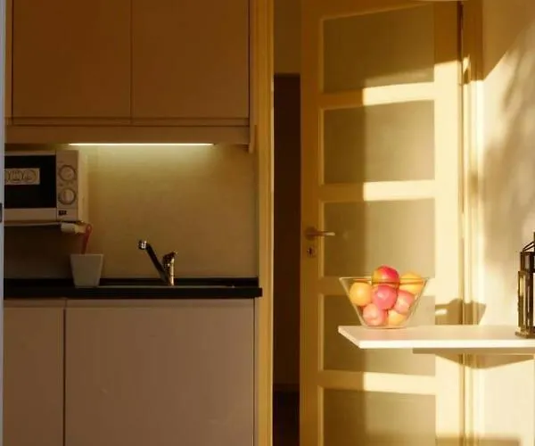 2 Bedroom With Garden And Pantheon Views By Lisbeyond شقة Lisboa